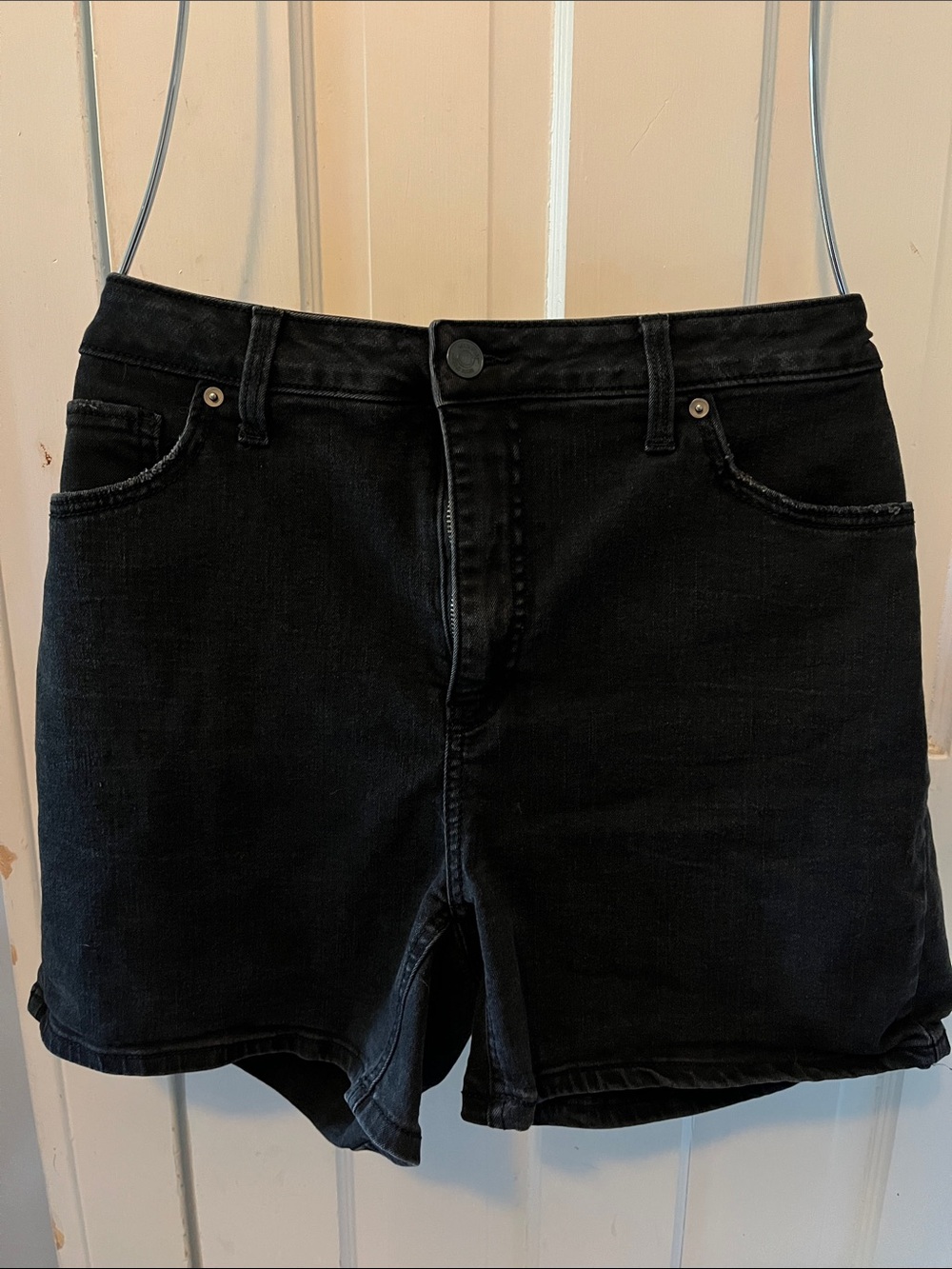 Terra & Sky Black High-Rise Denim Shorts